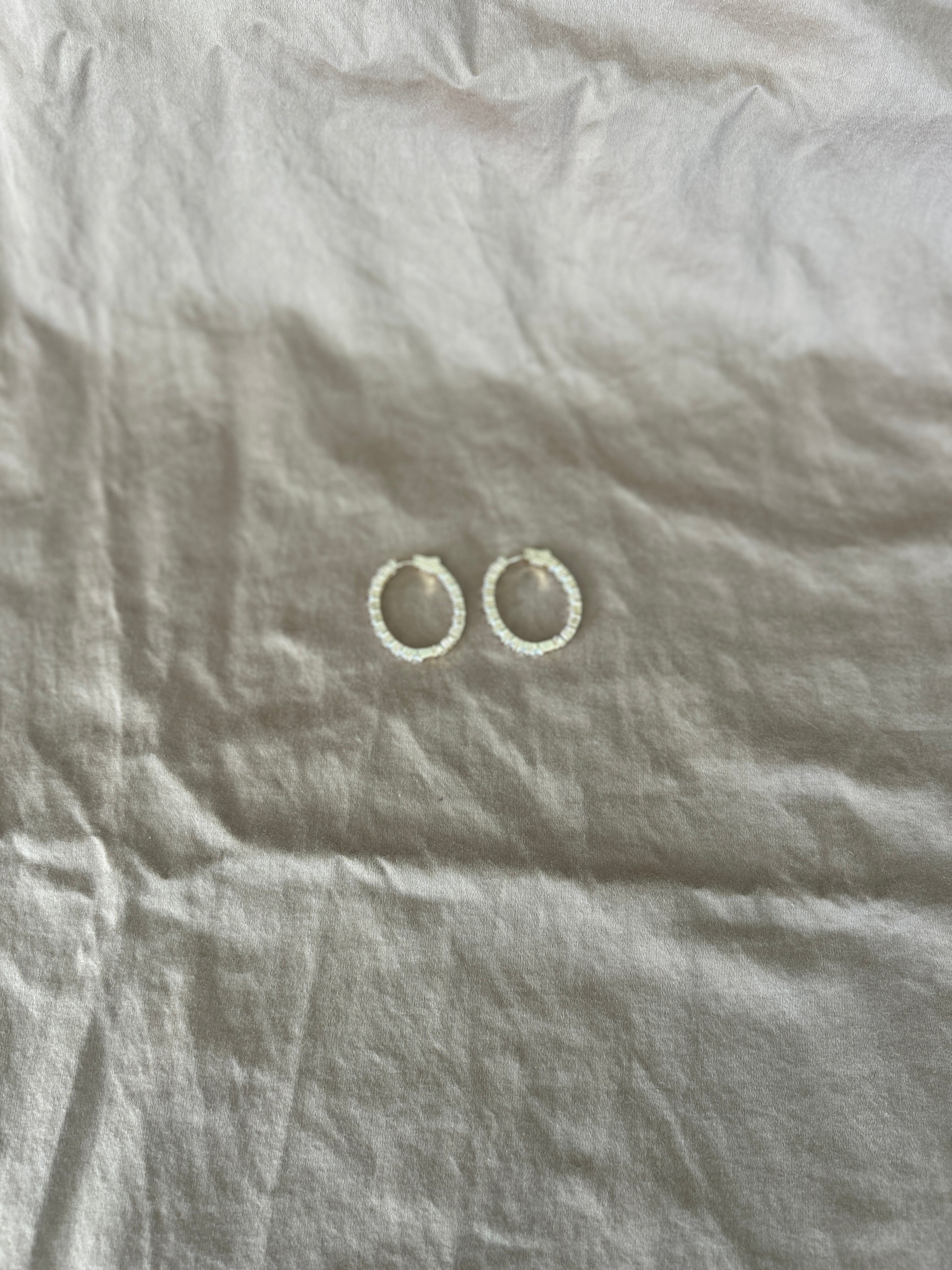 Oval inside out hoops