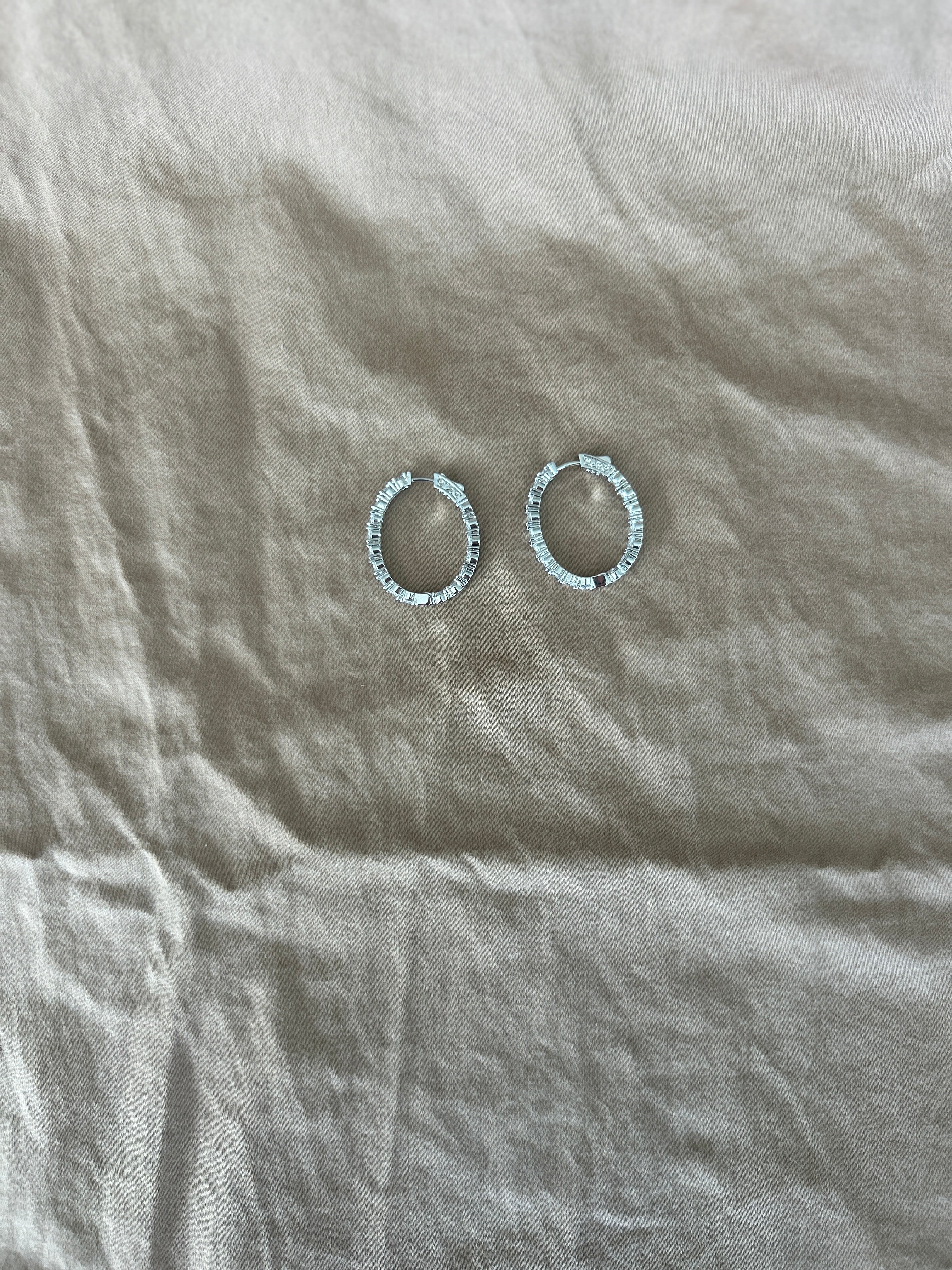 Oval inside out hoops