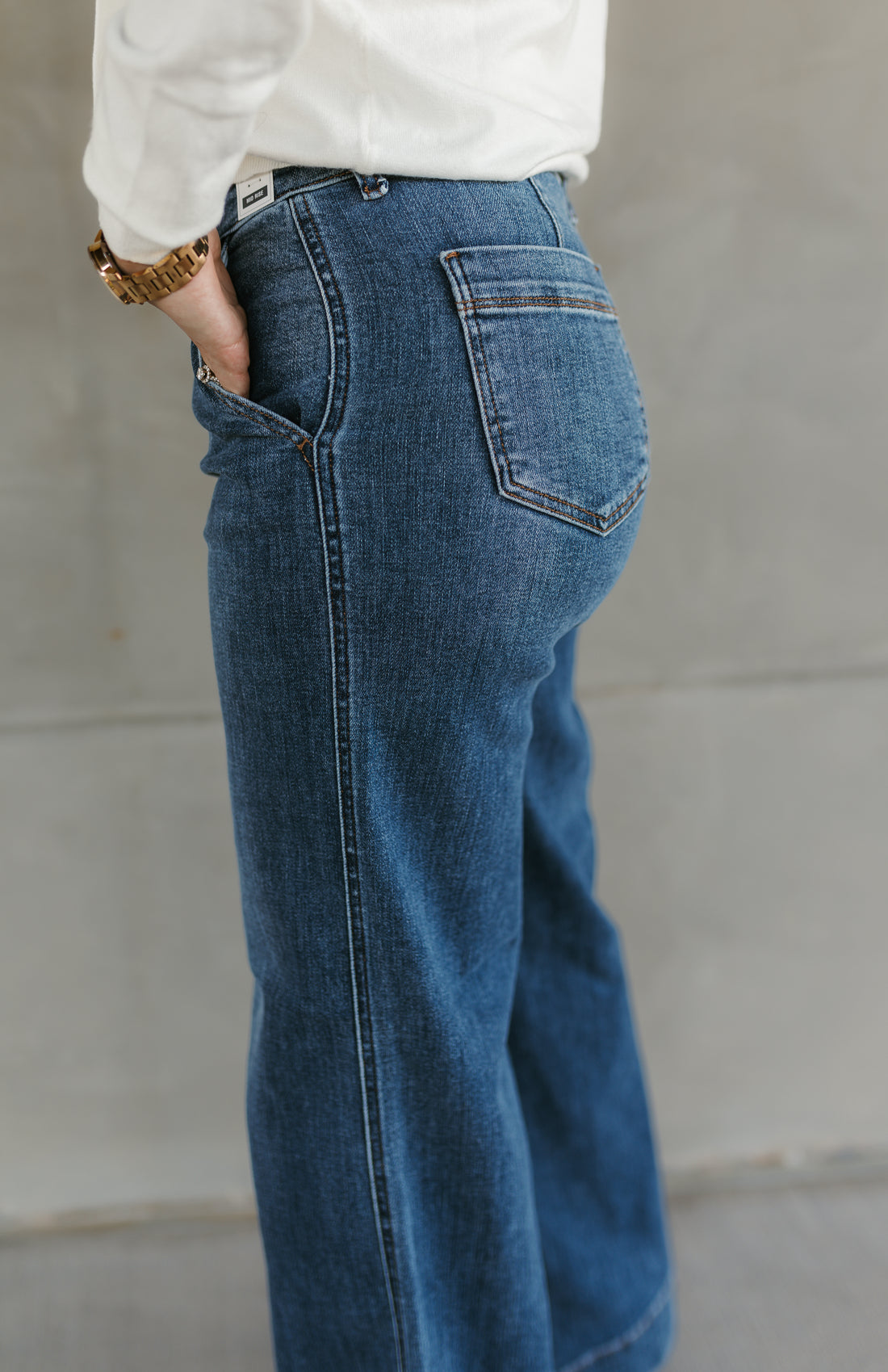 Judy Blue Mid-Rise Wide Jeans