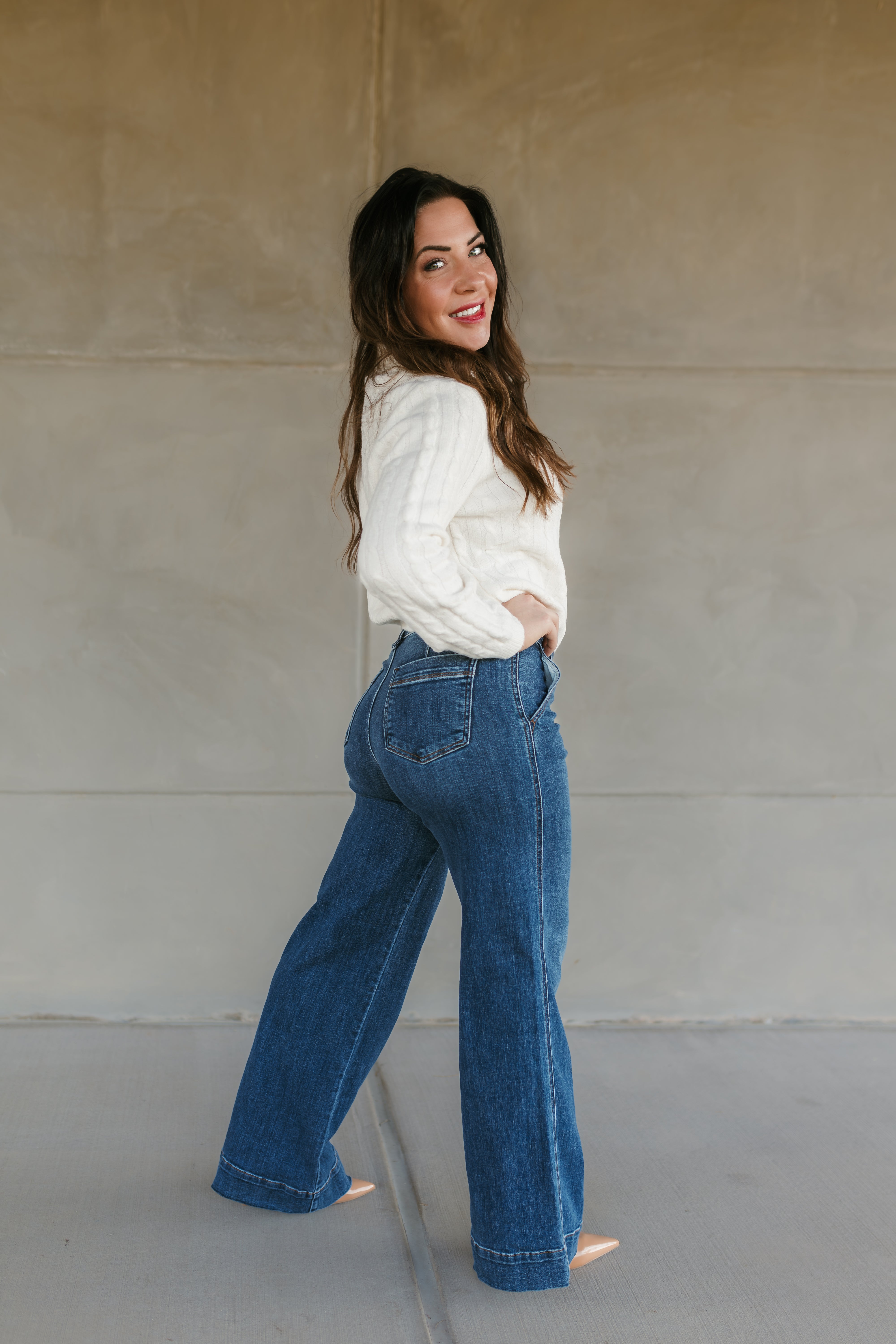 Judy Blue Mid-Rise Wide Jeans