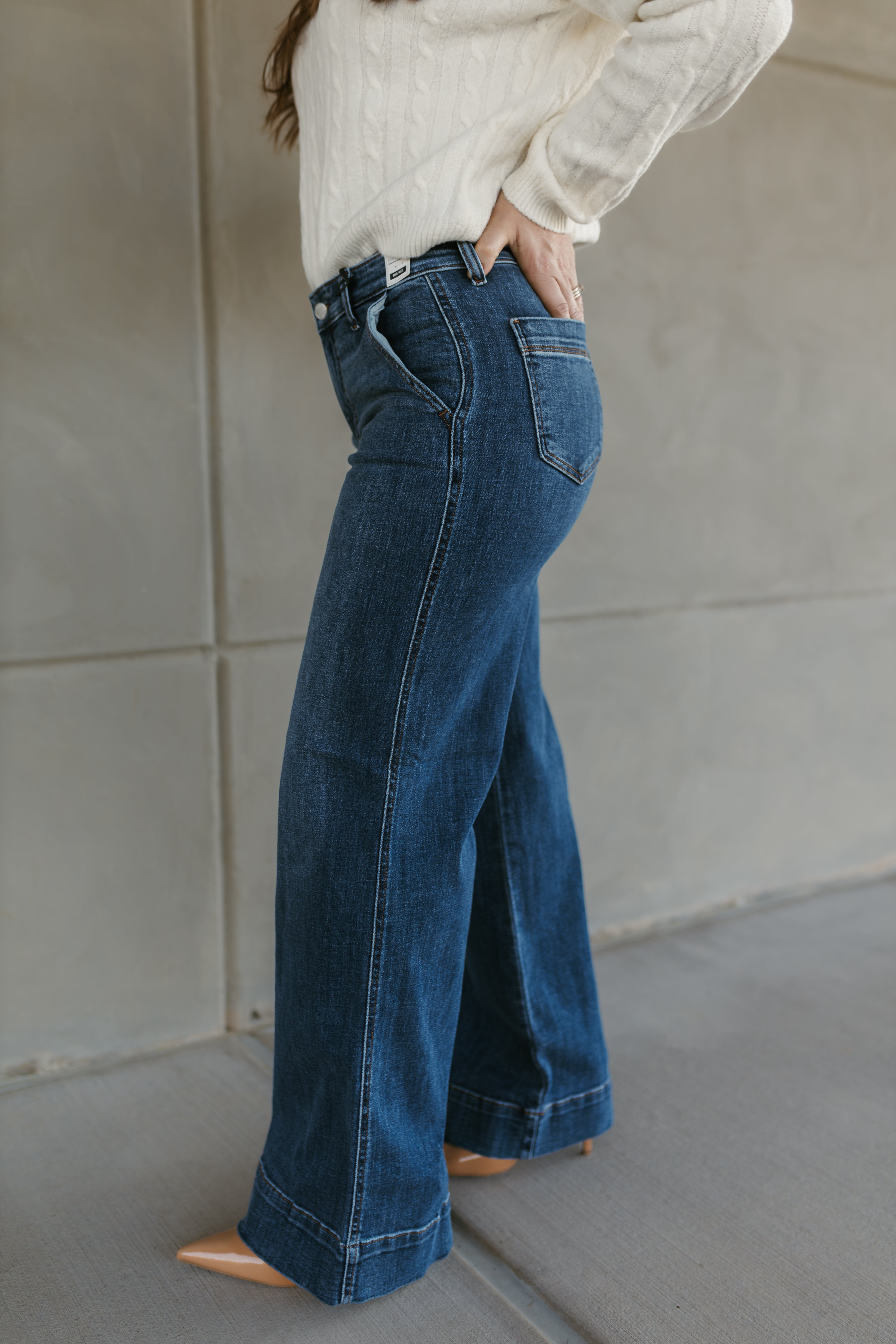 Judy Blue Mid-Rise Wide Jeans
